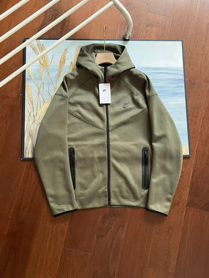 Felpa Nike NSW Tech Fleece Sports green military